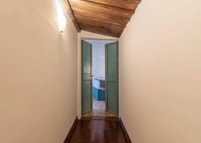 Unique Opportunity To Live In A Renaissance Palace - Ac/wi-fi *