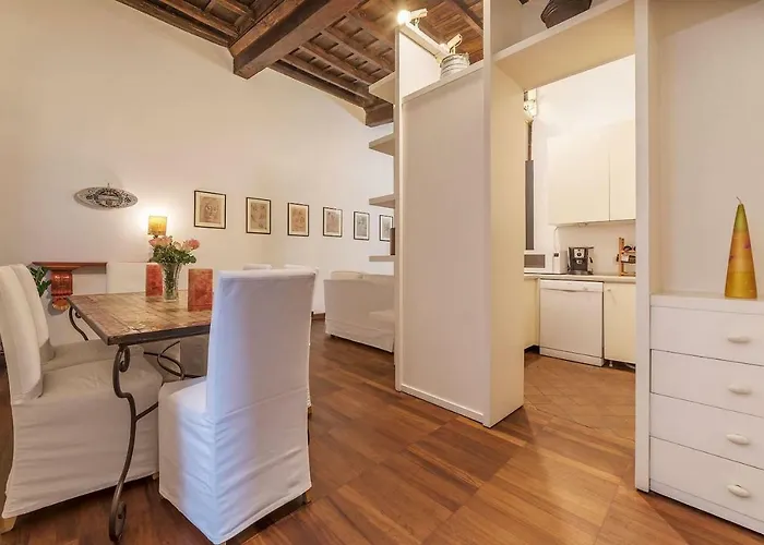 Unique Opportunity To Live In A Renaissance Palace - Ac/wi-fi דירה *
